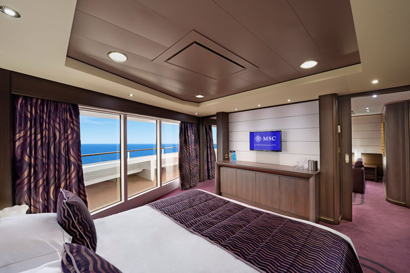 MSC YACHT CLUB EXECUTIVE Y SUITE FAMILIAR